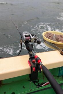 ビシアジ（ライトアジ）の仕掛と釣り方｜コマセ（撒き餌）のコツを解説